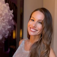 Lo hizo de nuevo: Pampita derrocha glamour con la bikini más hermosa y que todas van a querer usar en 2025