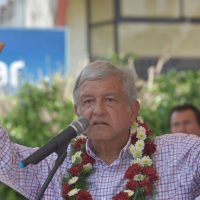 No sabía de la reunión Esquivel-Ramírez, pero qué bien que hay diálogo: AMLO