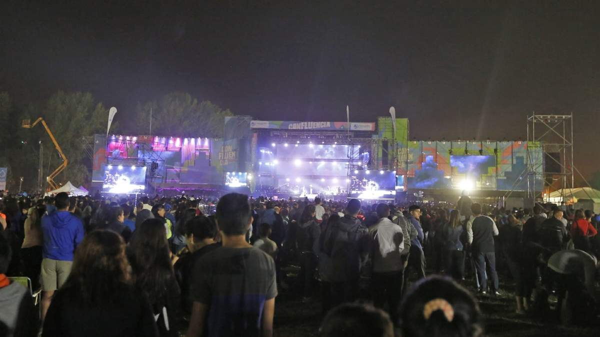 Fiesta de la Confluencia. Fuente: (Twitter)