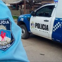 La policía impidió la usurpación de una vivienda en Neuquén y demoró a cuatro sujetos