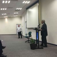 AMLO conversa con la CEM sobre violencia, corrupción y pobreza
