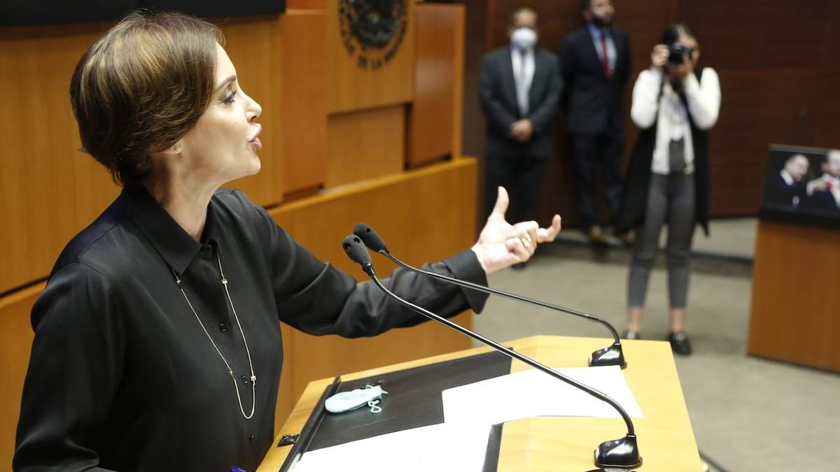 La legisladora