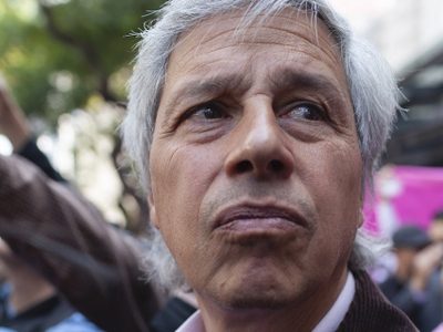 AMLO mantiene a Yasmín Esquivel para que defienda su Plan B en la Corte: Claudio X. González