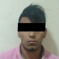 Ebrio roba patrulla, la choca y causa muerte de un policía
