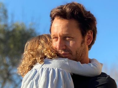 Nena de papá: Benjamín Vicuña y el retrato inédito junto a Magnolia que logró derretir a las redes