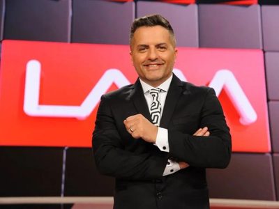 Es otro: el impactante cambio de look de Ángel de Brito