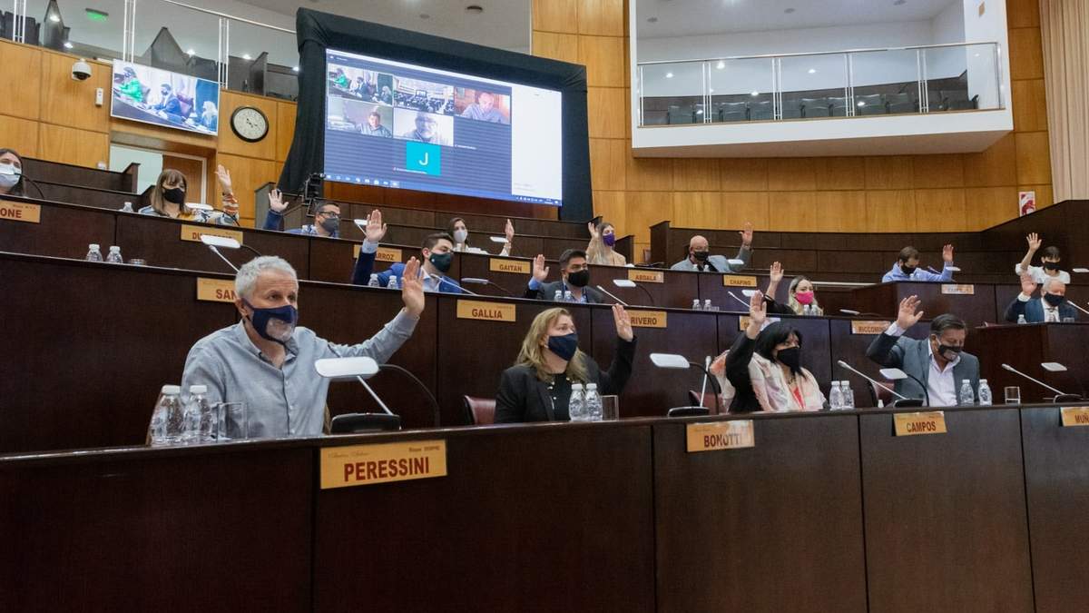 Sesión legislativa. Fuente: (Twitter)