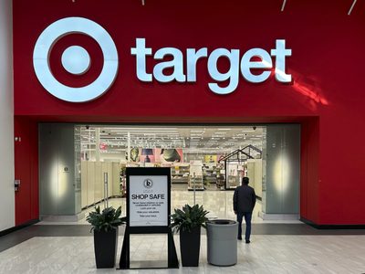 Target anuncia que dejará de aceptar cheques personales a partir de la próxima semana