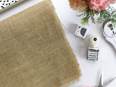 Conejitos de arpillera: con pocos materiales y esta linda idea, creá esta deco para Pascuas ideales para regalar
