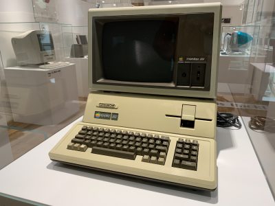 Lanzan una web dedicada a Apple que es un paseo por la historia