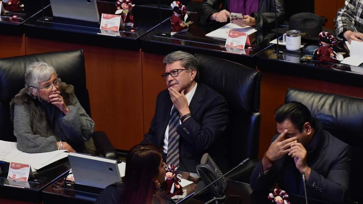 Monreal en la sesión del miércoles en el Senado