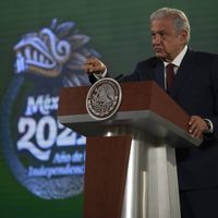Sectores de clase media quisieran que regresaran los corruptos; es una especie de masoquismo: AMLO