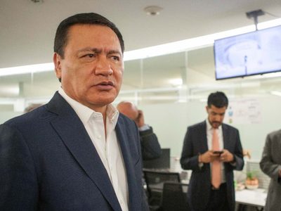 Juez ordena la aprehensión de 19 excolaboradores de Osorio Chong