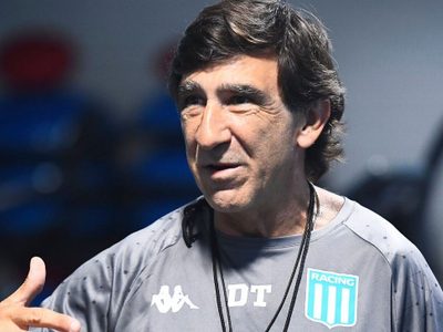 Lo quiere sí o sí: Gustavo Costas eligió al reemplazante de Maxi Salas en Racing