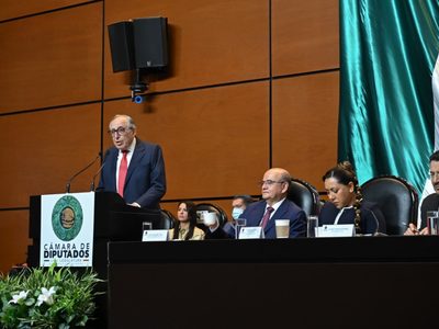 Secretario de Salud reporta un 96% de abasto de medicamentos en el país