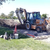 Desvíos y calles cortadas en Neuquén capital por una obra de ampliación pluvial