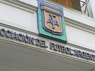 La AFA afirma que presentó sus balances y denunció presiones de la IGJ