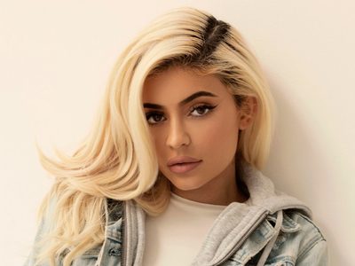 ¡Como dos gotas de agua! Kylie Jenner copió a su hija para demostrar su parecido. ¿Será que sí?