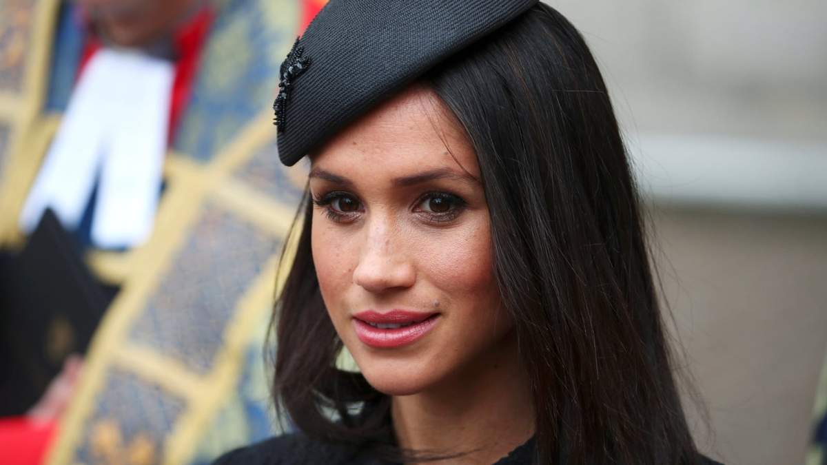 La duquesa de Sussex se encuentra sola junto a su pequeño hijo en Canadá. Fuente: (Twitter)