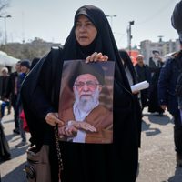 Israel anuncia la destrucción de un "búnker subterráneo" de Jamenei en la capital de Irán
