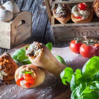 Pizzas en cono: prepará esta jugosa y divina receta para disfrutar entre amigos y ahorrate una fortuna