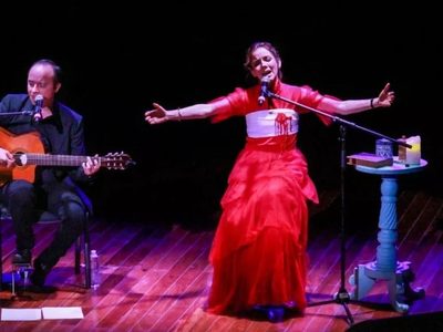 María San Felipe, emotiva bohemia de versos y trova (Videos)