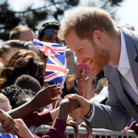 La realeza británica felicita al príncipe Enrique por sus 40 años
