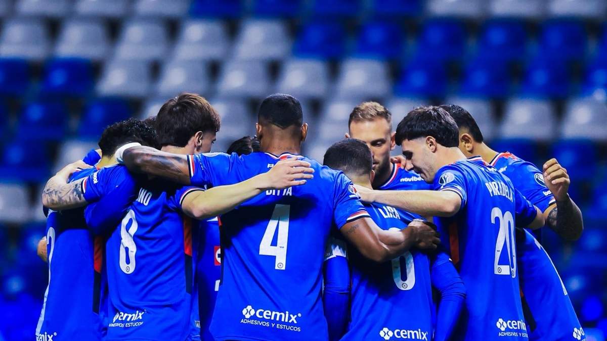 Cruz Azul rescata la victoria en minutos finales ante el Puebla y gana 1-0