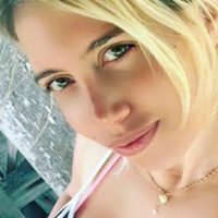 ¿Por qué eres tan bella? Wanda Nara en bikini y de espaldas enloqueció a sus seguidores ¡Desbordada