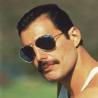 La apariencia de Freddie Mercury pudo ser distinta si él no se hubiera aferrado a una mentira
