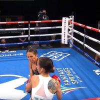 El KO más rápido del mundo en el boxeo profesional femenino