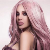 ¡Sin censura! Charlotte Caniggia lució un saco que no era de su talla y dejó a la vista ¿TODO? Mirá