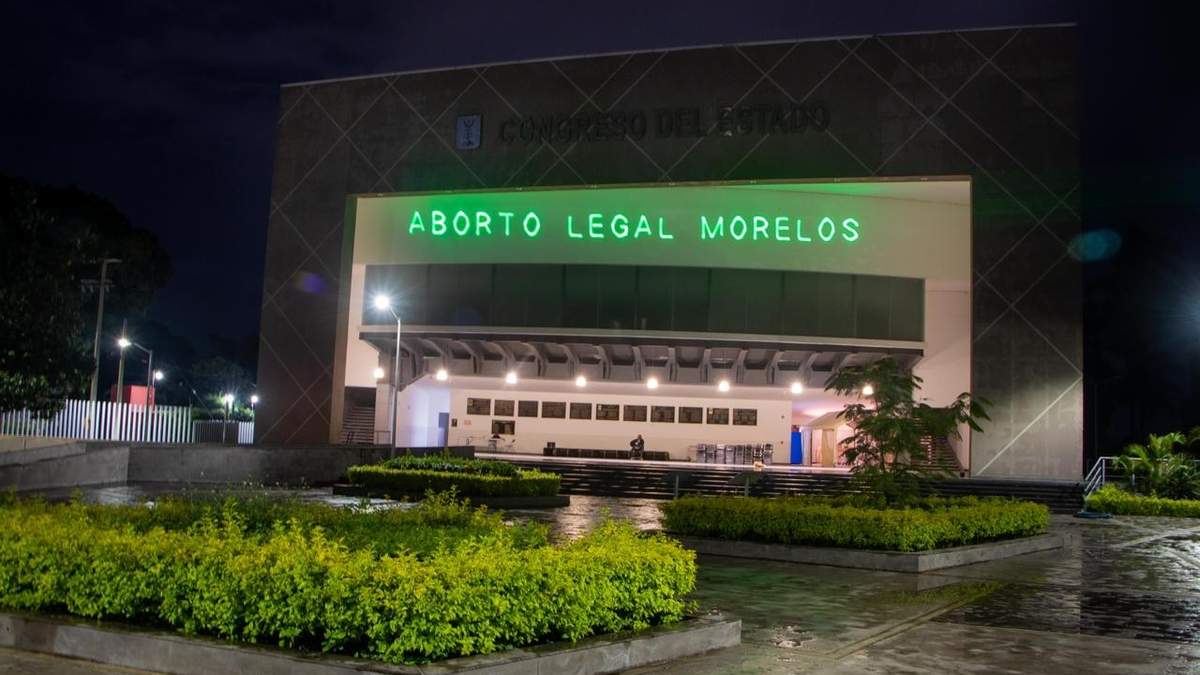 Proyección de Campaña Pro Aborto Legal en el Congreso de Morelos