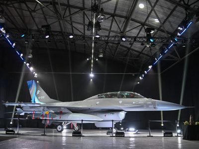 Misiles, bombas guiadas y cañones: así son los F-16 que compró Argentina