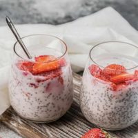 Postre de chía y frutillas: sin harina y sin azúcar, la receta ideal para un antojo dulce y muy saludable