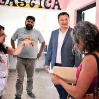Llancafilo visitó la escuela Rural N° 176 y anunció obras durante el receso de verano