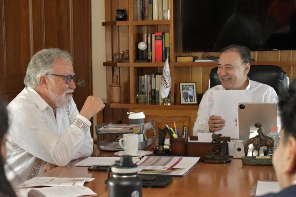 Reunión de Alejandro Encinas y Alfonso Durazo
