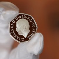 Presentaron las nuevas monedas del Reino Unido del rey Carlos III