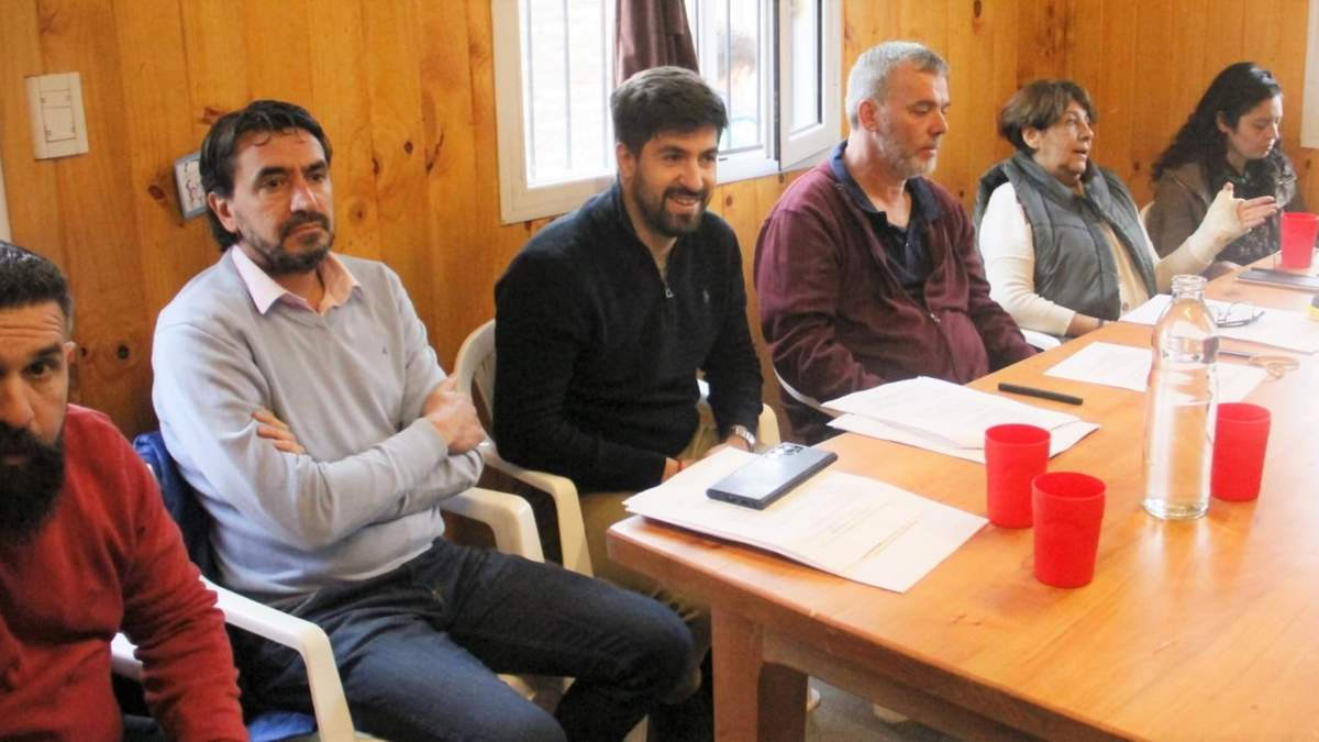Encuentro-debate con vecinos. Fuente: (RSM)