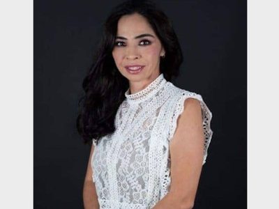 Hija de gobernador se separará de su cargo en el instituto electoral... mientras dura el proceso