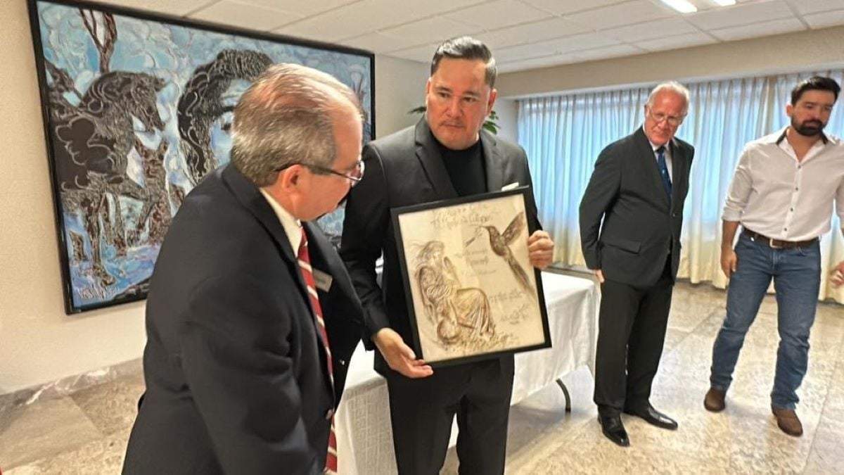 Alberto Lara Bazaldúa, diputado de Tamaulipas y dirigente del Siamarm, recibe reconocimiento del gobierno de Cuba