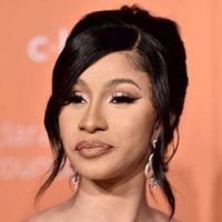 ¡Polémica versión! Cardi B intentó imitar a Shakira y no salió como esperaba