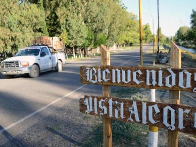 Perdió el control de su camioneta y terminó dentro de un desagüe en Vista Alegre