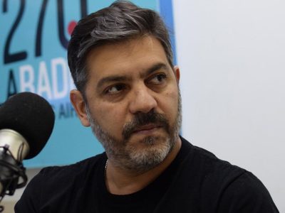 Carlos Bianco criticó al Gobierno Nacional por su medida para bajar el precio del dólar