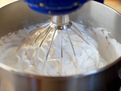 Merengue suizo, francés e italiano: trucos secretos de cada uno y para qué preparaciones son ideales