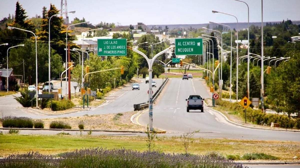 Se mantiene la prohibición de circulación vehicular los días domingo. Fuente: (Twitter)