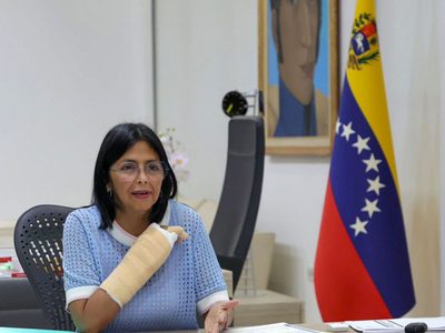 Rodríguez encabezó su primera reunión de gabinete y envió “un mensaje" a Estados Unidos