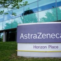 Muere un voluntario en pruebas de vacuna contra covid-19 de AstraZeneca y Oxford