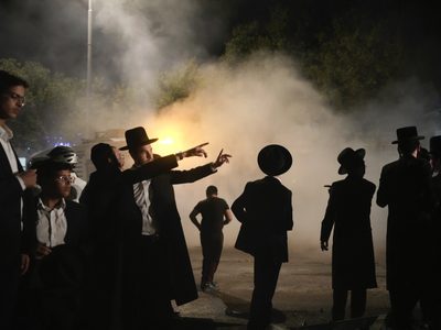 Israel bombardea y pone a Gaza bajo asedio tras incursión de Hamas, que amenaza con ejecutar rehenes