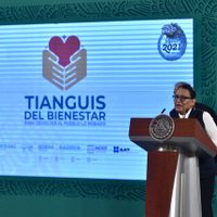 Tianguis del Bienestar regalarán productos confiscados a 70 municipios en extrema pobreza